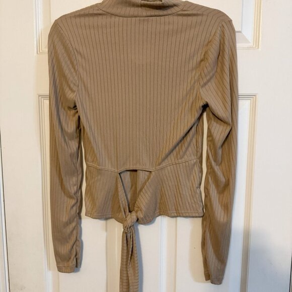 Tan Ribbed Long Sleeve Tie-Front Top – Size Medium, NWT, Soft Stretch Knit - Picture 5 of 5